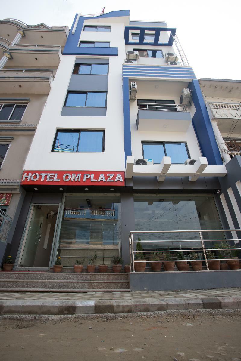 Oyo 136 Hotel Om Plaza Kathmandu Exterior photo